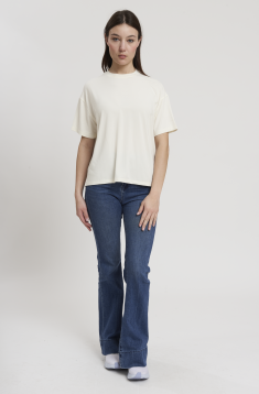 LA ELE WOMAN T-SHIRT